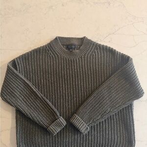 Banana Republic Women’s Olive Green Crewneck Sweater